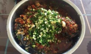 广东榨菜焖钳鱼的做法